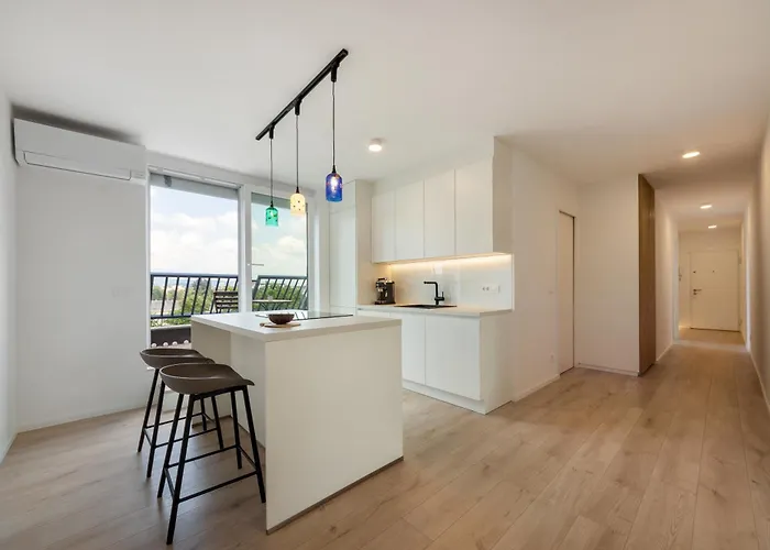 Luxe Penthouse With A Castle View Appartamento Lubiana