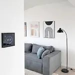 Apartment Luxe Penthouse With A Castle View